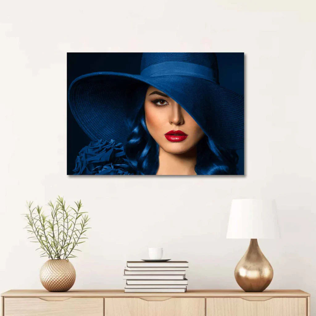 SU-82024 FEMME Women with Blue Hat Modern Wall Art TG 2